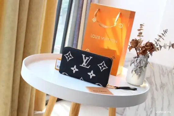 WIS VUITTON WALLET LOUIS ZIPPY 0511